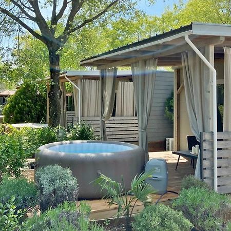 Boutique Mobile Homes Ulikarovinj (Adults Only) Экстерьер фото