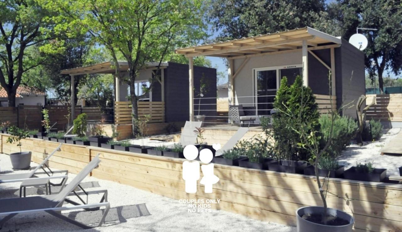 Boutique Mobile Homes Ulikarovinj (Adults Only) Экстерьер фото