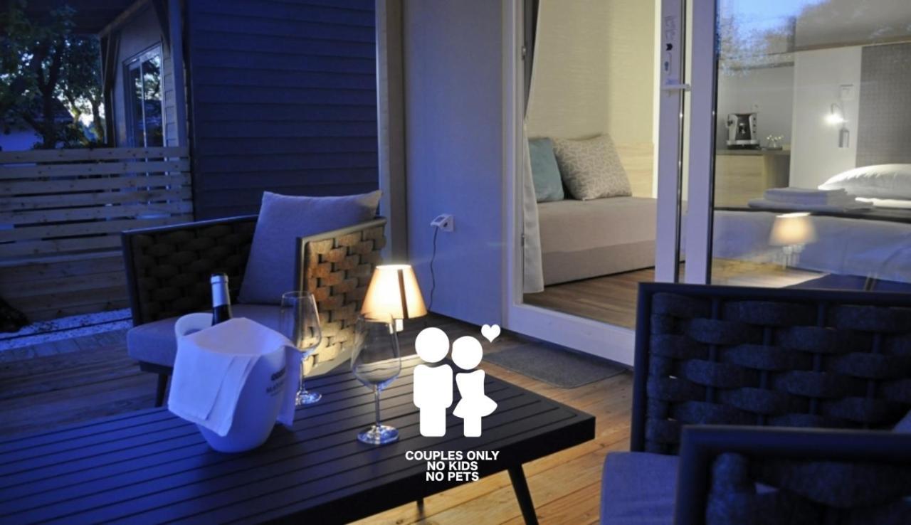 Boutique Mobile Homes Ulikarovinj (Adults Only) Экстерьер фото